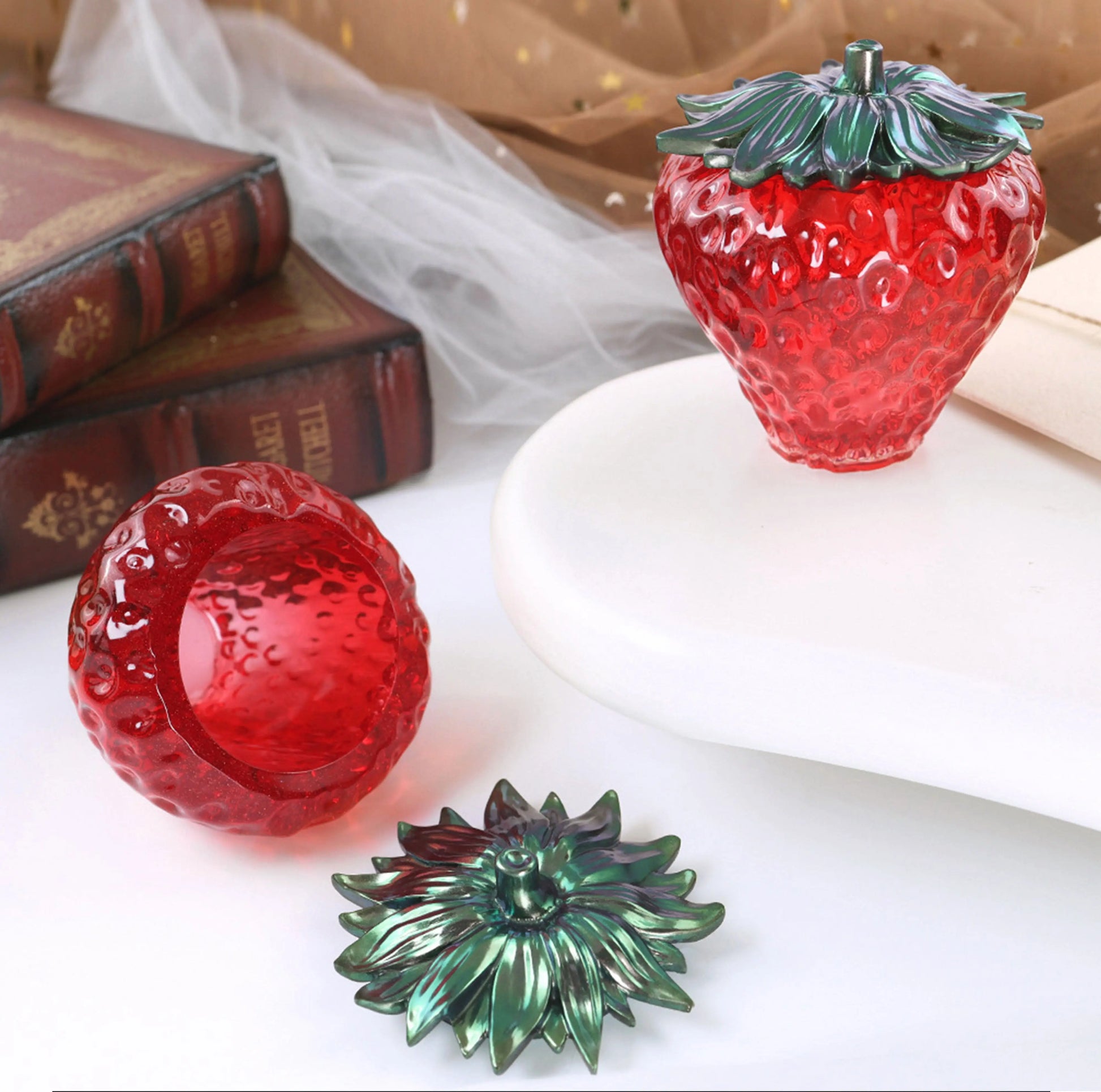 Crystal Strawberry Storage Box, Fruit Storage Box Mold Design Your Gift